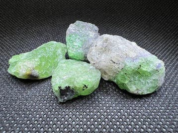 Uitzonderlijke partij 136,40 ct Premium natuurlijke groene