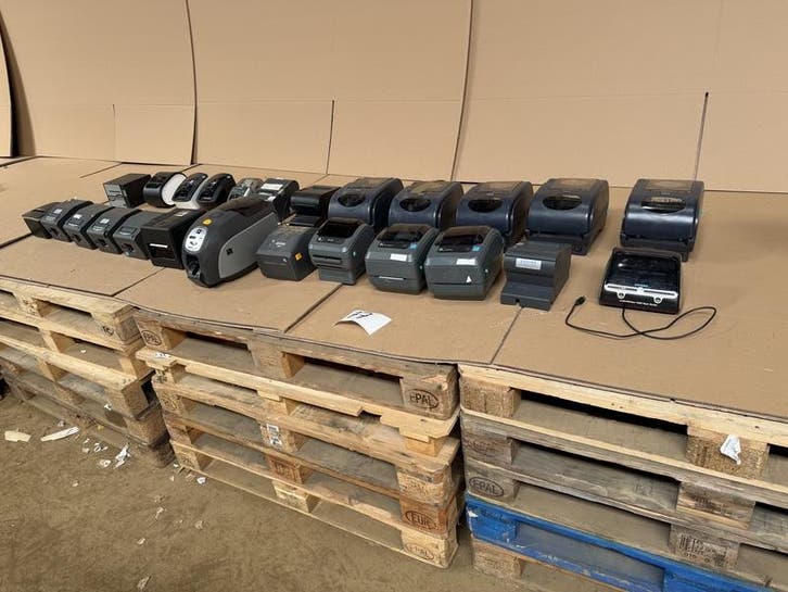 Ca. 25x Labelprinter, Tuin en Terras, Parasols