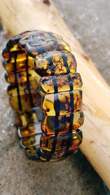 Amber Prachtige vintage zeldzaam gekleurde Baltische amber