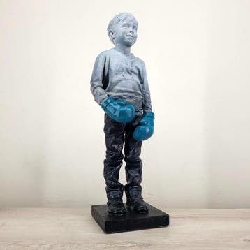 Mark Sugar - Carefree child (Bright blue boxing style 58)
