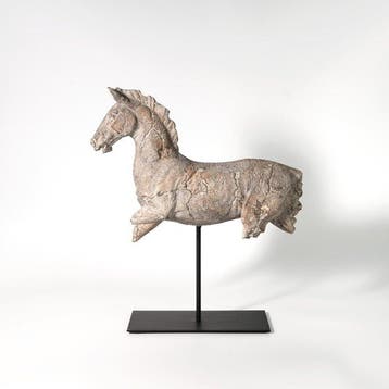 sculptuur, Fragments of a Horse — Wabi-Sabi Weathered