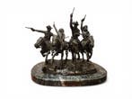Frederic Remington (after) - sculptuur, Coming Through the