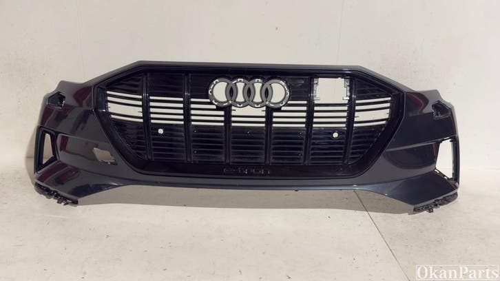 Audi e-Tron voorbumper 4KE807437, Auto-onderdelen, Carrosserie en Plaatwerk, Gebruikt, Voor, Bumper, Ophalen