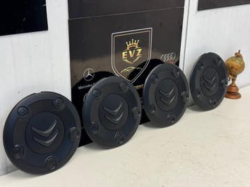 Citroën Jumpy Wieldopset 4 stuks bj.2021 art.9677381777, Gebruikt