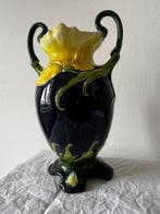 Julius Dressler - Vaas - 833 - Majolica - Wiener