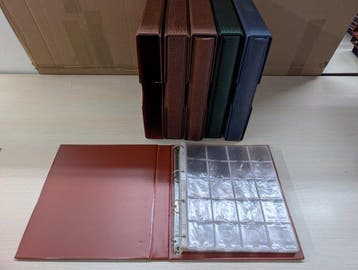 Accessories. 5 Tweedehands Harberger GML muntentalbums voor