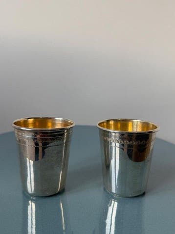 Doopbeker (2) - .925 zilver - Prachtig, verguld interieur