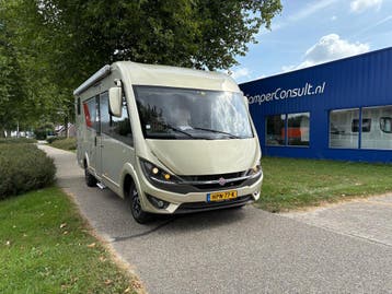 Jonge 1e klas campers A merken + Hymer buscampers als nieuw, Caravans en Kamperen, Campers, Cassettetoilet, Diesel, Tot en met 4