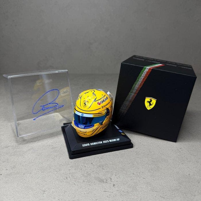 Ferrari - Lewis Hamilton - 2025 Miami GP - 2025 - Helm op, Verzamelen, Automerken, Motoren en Formule 1