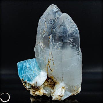 aquamarijn Kristal op matrix- 528.96 g