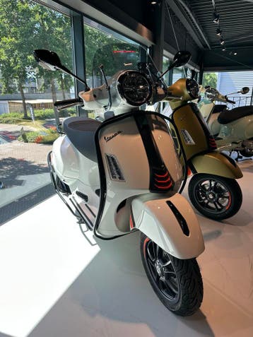 Vespa GTS SuperSport 310 (Nu voor €7.500 euro!), Overige modellen, Nieuw, Ophalen of Verzenden, Benzine