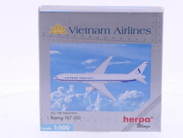 Schaal 1:500 Herpa 502986 Vietnam Airlines Boeing 767-300..., Ophalen of Verzenden, Gebruikt