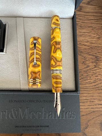 Leonardo Officina Italiana - Gran maestro yellow frog 13, Nieuw
