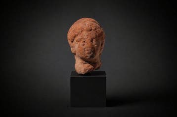 Oud-Grieks vrouwelijk hoofd van terracotta - 4 cm