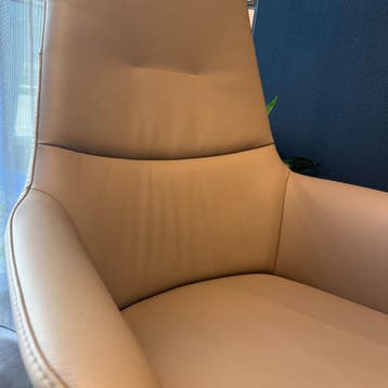 Relaxfauteuil Blomira - Leder Beige - Large - IN.HOUSE, Nieuw, Ophalen of Verzenden, Modern, 50 tot 75 cm