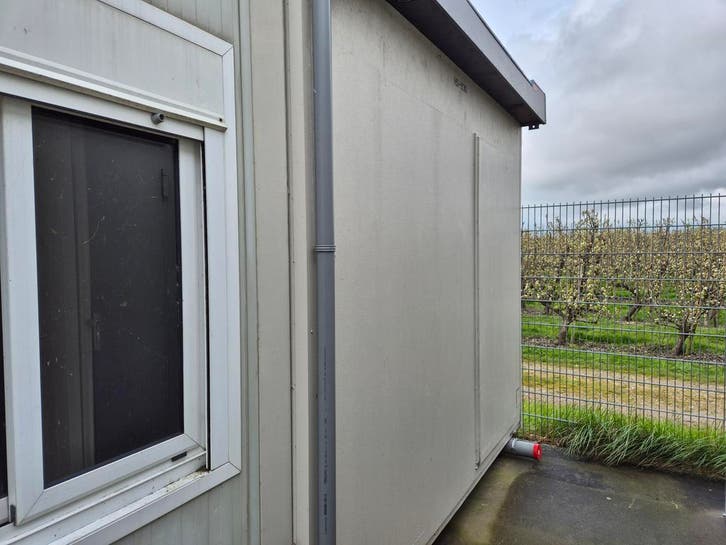 Sanitairunit 6x3 HS-930, Zakelijke goederen, Machines en Bouw | Keten en Containers, Verzenden