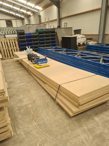 Vloerplaat spaanplaat 3000 x 870 x 38 mm, onderzijde wit,, Ophalen of Verzenden, Gebruikt