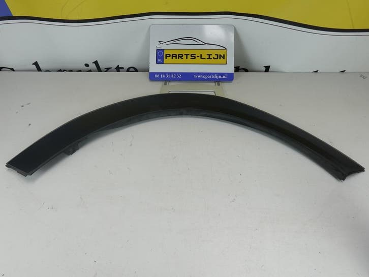 Gebruikte wielkastlijst Hyundai Kona 2017-2023 – 87714-DANG, Auto-onderdelen, Overige Auto-onderdelen, Ophalen of Verzenden