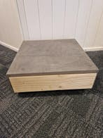Laag verrijdbaar meubel 67x69x26cm, hout, gebruikt, Ophalen of Verzenden