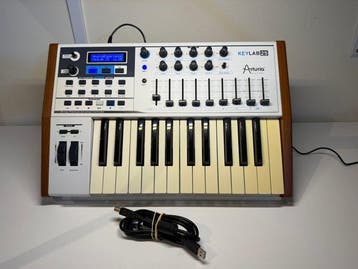 Arturia - KeyLab 25 USB/midi keyboard, Muziek en Instrumenten, Blaasinstrumenten | Blokfluiten, Nieuw