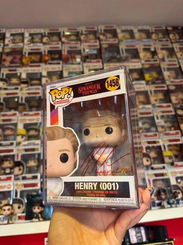 Funko - Funko Pop - henry stranger things autografato