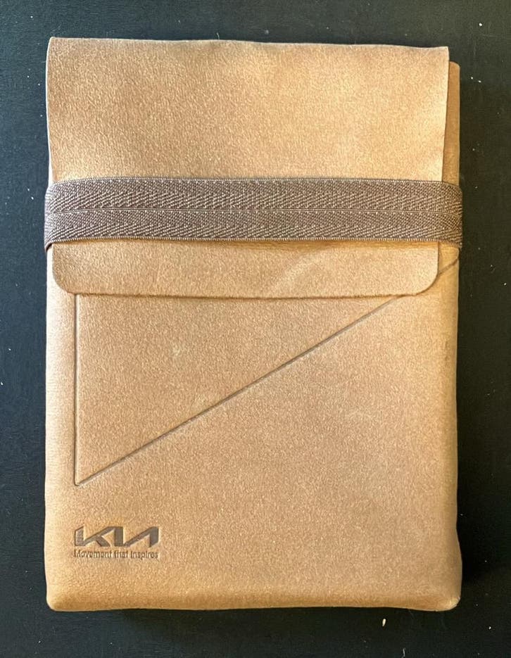 2023 Kia EV6 boordmap + instructieboekjes, Auto diversen, Handleidingen en Instructieboekjes, Ophalen of Verzenden