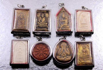 8 hangers, talismannen / amuletten voor meditatie,