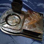Occupied Japan - Asbak - Antique Metal Ashtray - Sculpted