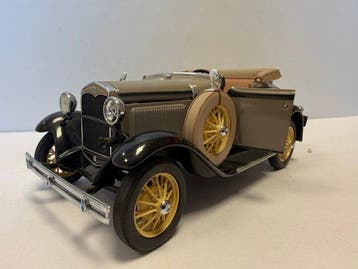 Danbury Mint 1:24 - Modelauto - 1931 Ford Model A Roadster, Nieuw
