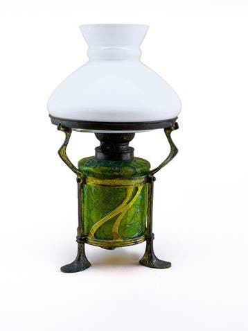 Olielamp - Opaline glas - Art Nouveau Iridescent