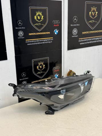 1 stuk koplamp rechts Toyota Yaris IV XP210 bj.2020 KO-6EU, Gebruikt, Toyota