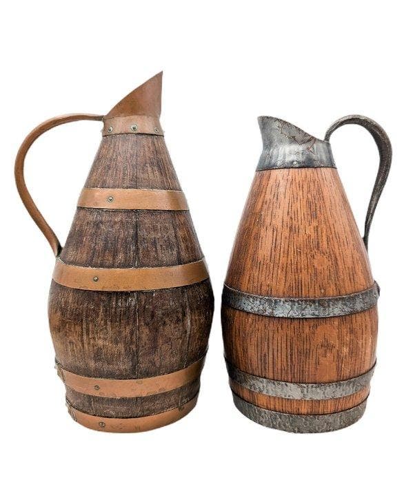 Kruik - Eik - Twee kruiken voor cider/wijn, gemaakt van hout, Antiek en Kunst, Kunst | Designobjecten