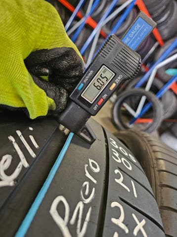 305/30/21 100Y PIRELLI PZERO NA1 D23 6MM PROFIEL*, Ophalen, Gebruikt, 21 inch, 305 mm