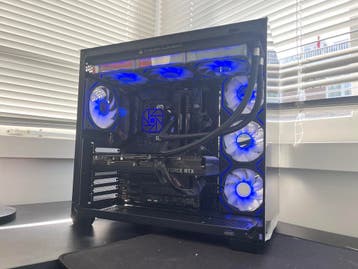 RTX 3070 TI / Ryzen 5 Gaming pc!, Computers en Software, Desktop Pc's, Met monitor, Focused pcs, Refurbished, Ophalen of Verzenden