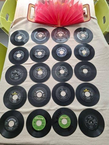 Beatles - 20 x Single 45s without original Sleeves (Bonus, Nieuw in verpakking