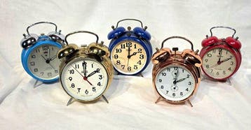 Klok (5) - Diversi marchi - Vintage - Verguld messing -, Antiek en Kunst, Antiek | Klokken