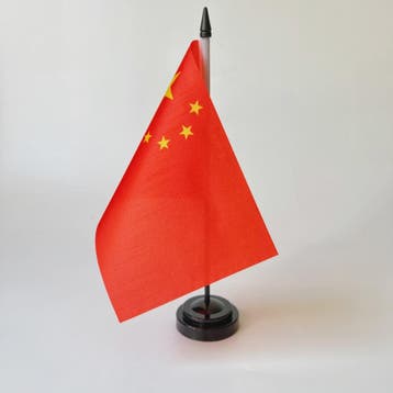 Chinese Bureauvlag 14x21cm - Officiële Nationale Vlag met St, Verzenden, Nieuw