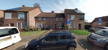 Woning te huur in Bernheze - 104 m² - 4 kamer(s) - 4 kamers, Overige soorten, Bernheze, Noord-Brabant