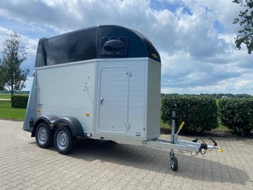 Paardentrailer huren voor maar € 40,- per dag, Nieuw, Aluminium, 1-paards trailer