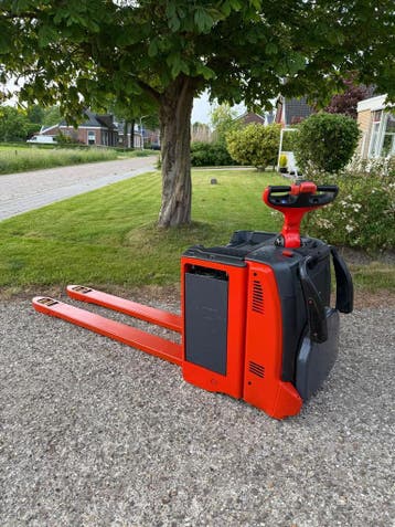 Sterke Linde T20 AP palletwagen 2000kg met lange lepels, Doe-het-zelf en Verbouw, Palletwagens en Pompwagens, Verzenden, Gebruikt