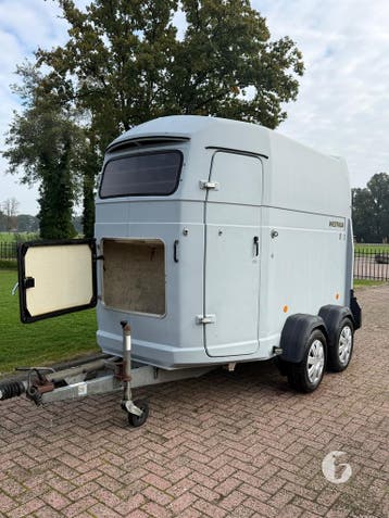 Leuke Westfalia 2 paards! Met zadelkamer!, Ophalen, Zo goed als nieuw, Polyester, 2-paards trailer