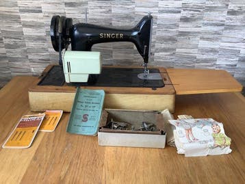 Singer 99K Naaimachine - Metaal, Papier, Hout, Plastic