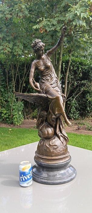 exclusief en imposant bronzen kunstwerk - sculptuur,, Antiek en Kunst