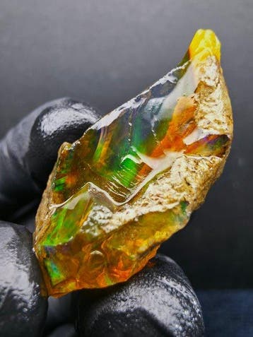 62ct Crystal Opal Specimen Ruw- 12.5 g, Verzamelen, Mineralen en Fossielen