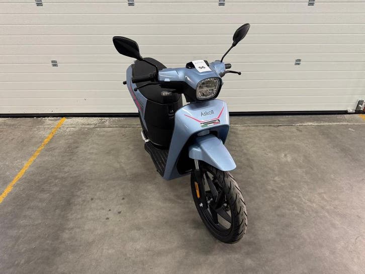 Online veiling: Askoll, NGS2, e-scooter, Diversen, Brommobielen en Scootmobielen