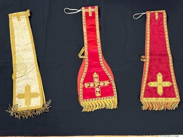 Stola (gewaad) (3) - Zijde - 1850-1900 - Partij oude hendels