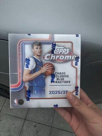 2025/26 Topps Chrome Gesigneerde kaart, Numbered parallel,, Verzamelen, Nieuw