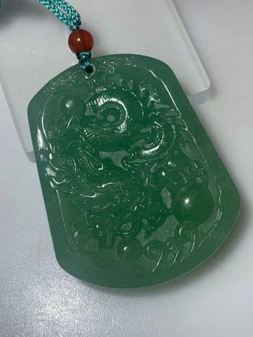 Gecertificeerde Quartzise Jade Jade Draak Amulet Hanger -, Verzamelen, Mineralen en Fossielen
