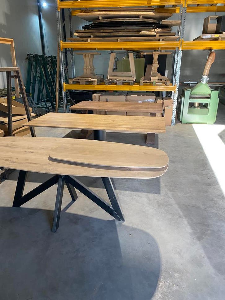 Massief eiken tafels uit eigen werkplaats, Huis en Inrichting, Tafels | Eettafels, Nieuw, Eikenhout, Ophalen