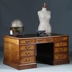 Bureau Engeland noten met wortelnoten en zwart leer ca 1910, Ophalen of Verzenden